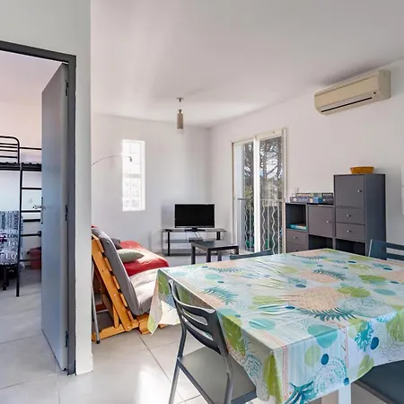 Apartment Aglanoz - 5 Personnes *